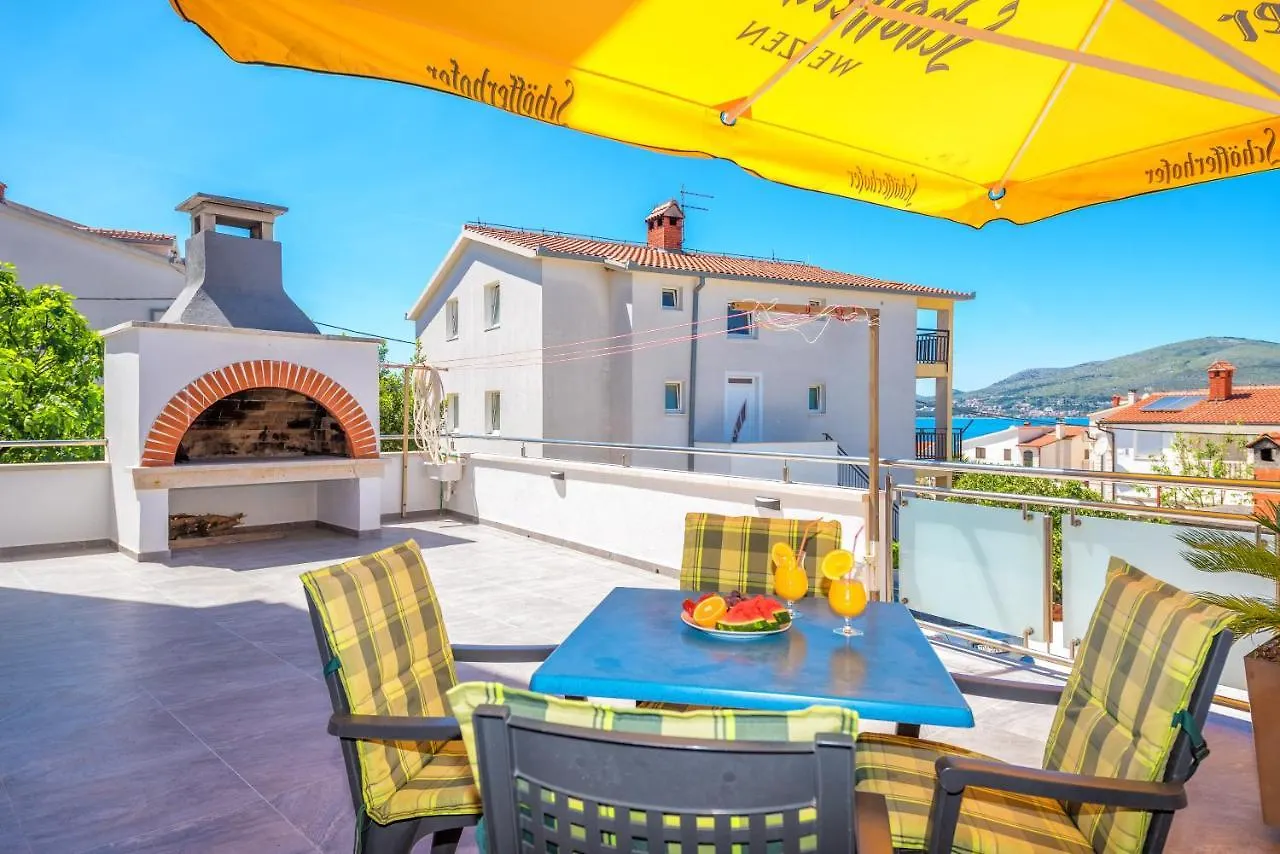 Villa Mihaela Trogir Apartment